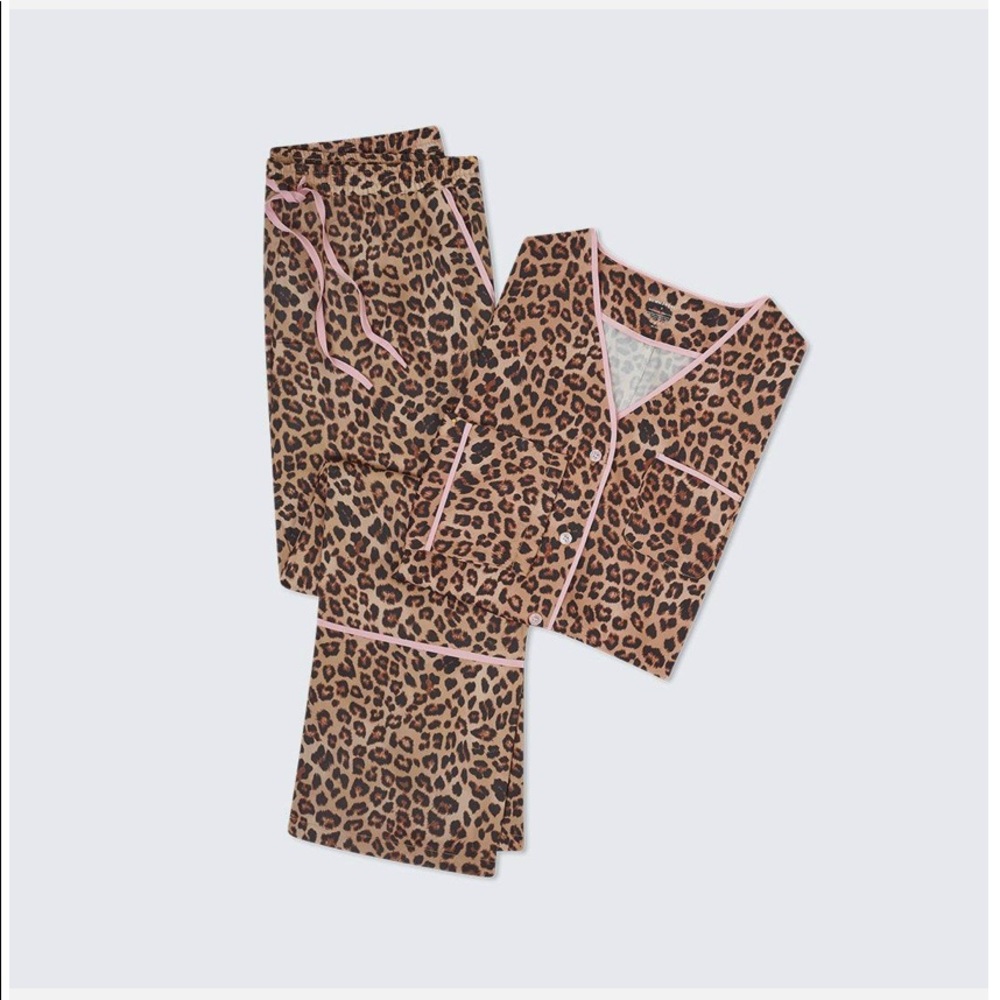 NWOT Womens plus size 2XL Summersalt pink and leopard silky pajama set